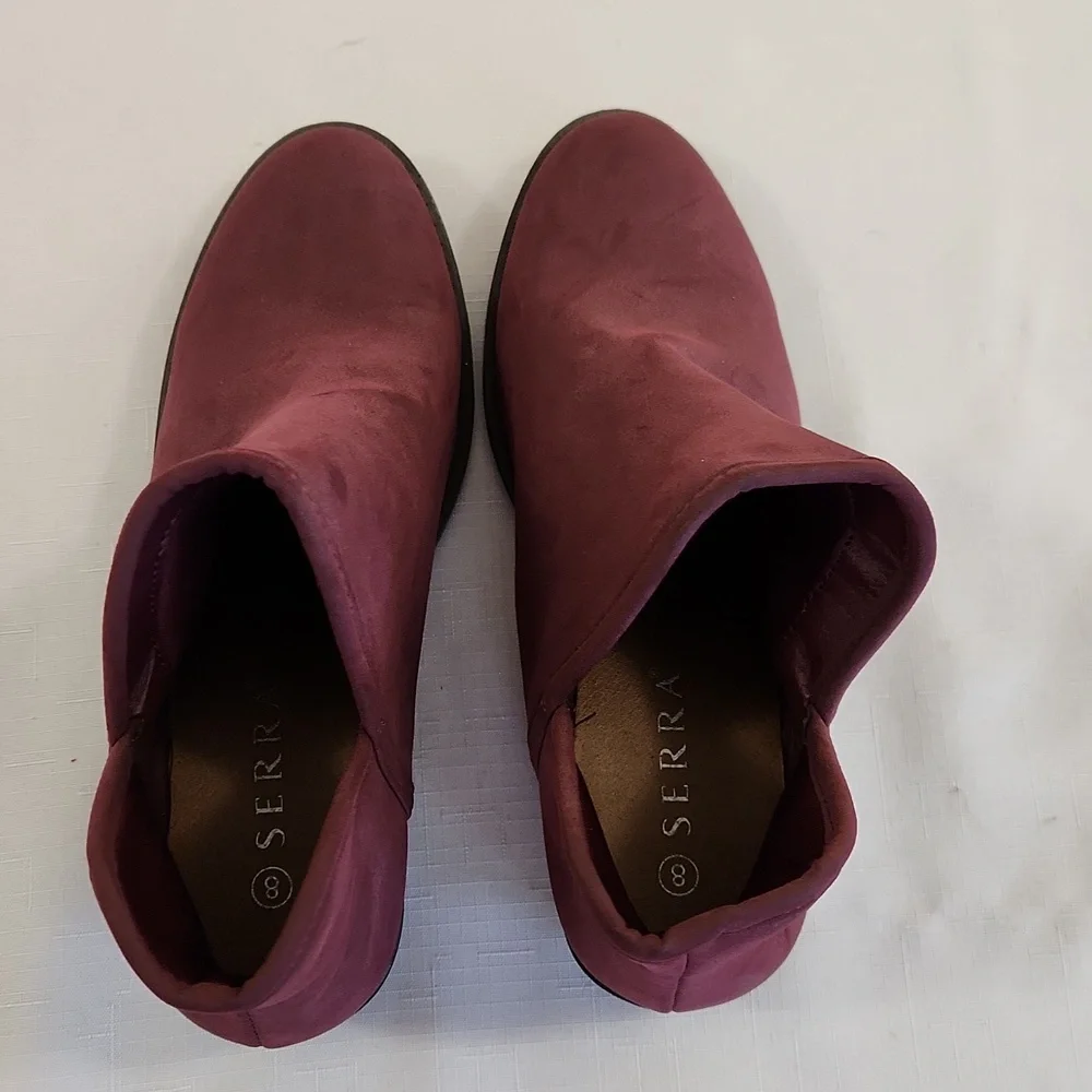 Serra womens maroon